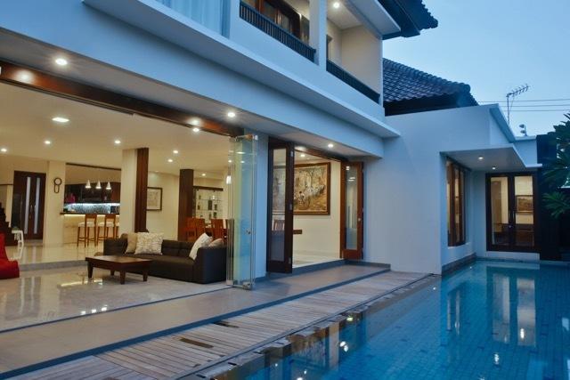 The Arnaya Villa Kuta  Exterior photo
