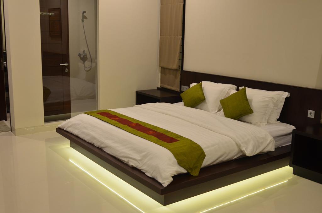 The Arnaya Villa Kuta  Room photo