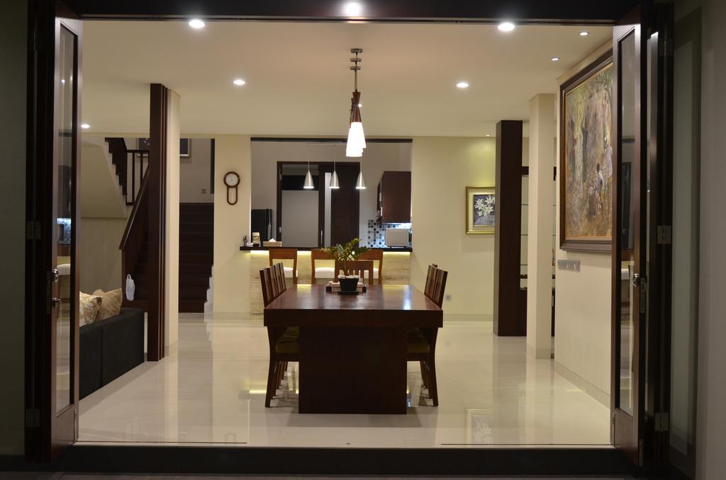 The Arnaya Villa Kuta  Room photo